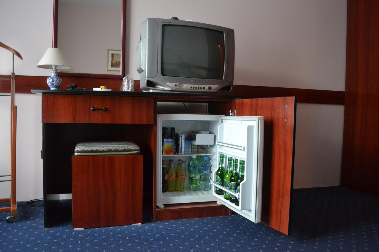 Hotel Mimoza Kumanovo Exterior foto